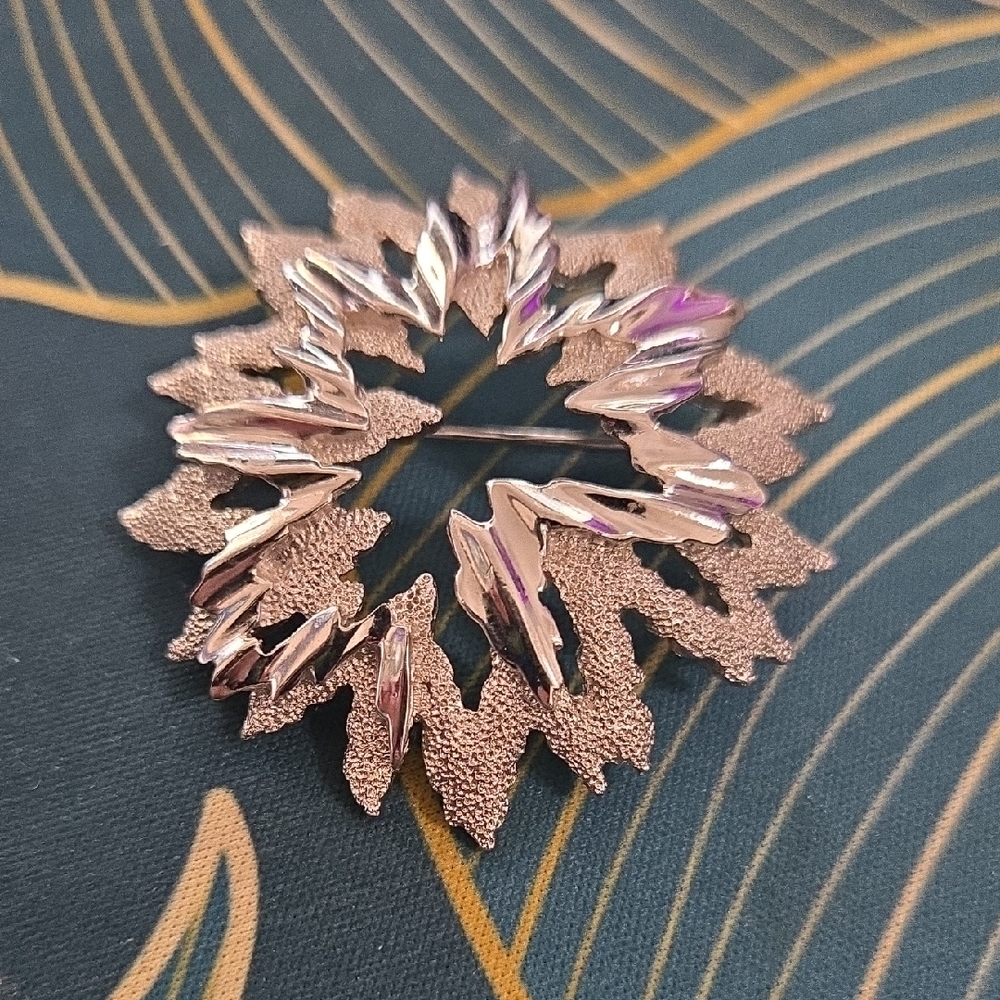Vintage Trifari Starburst Silver Metal Brooch